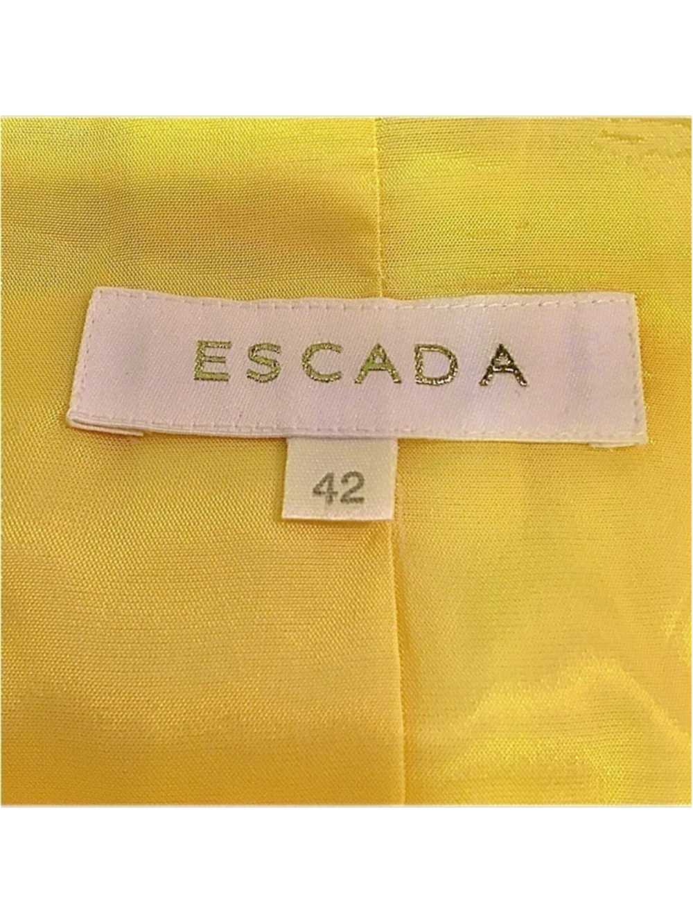ESCADA 2 PIECE JACKET 43 AND PANTS 44 SET IN SUNFLOWER IN EXCELLENT CONDITION - Picture 4 of 16